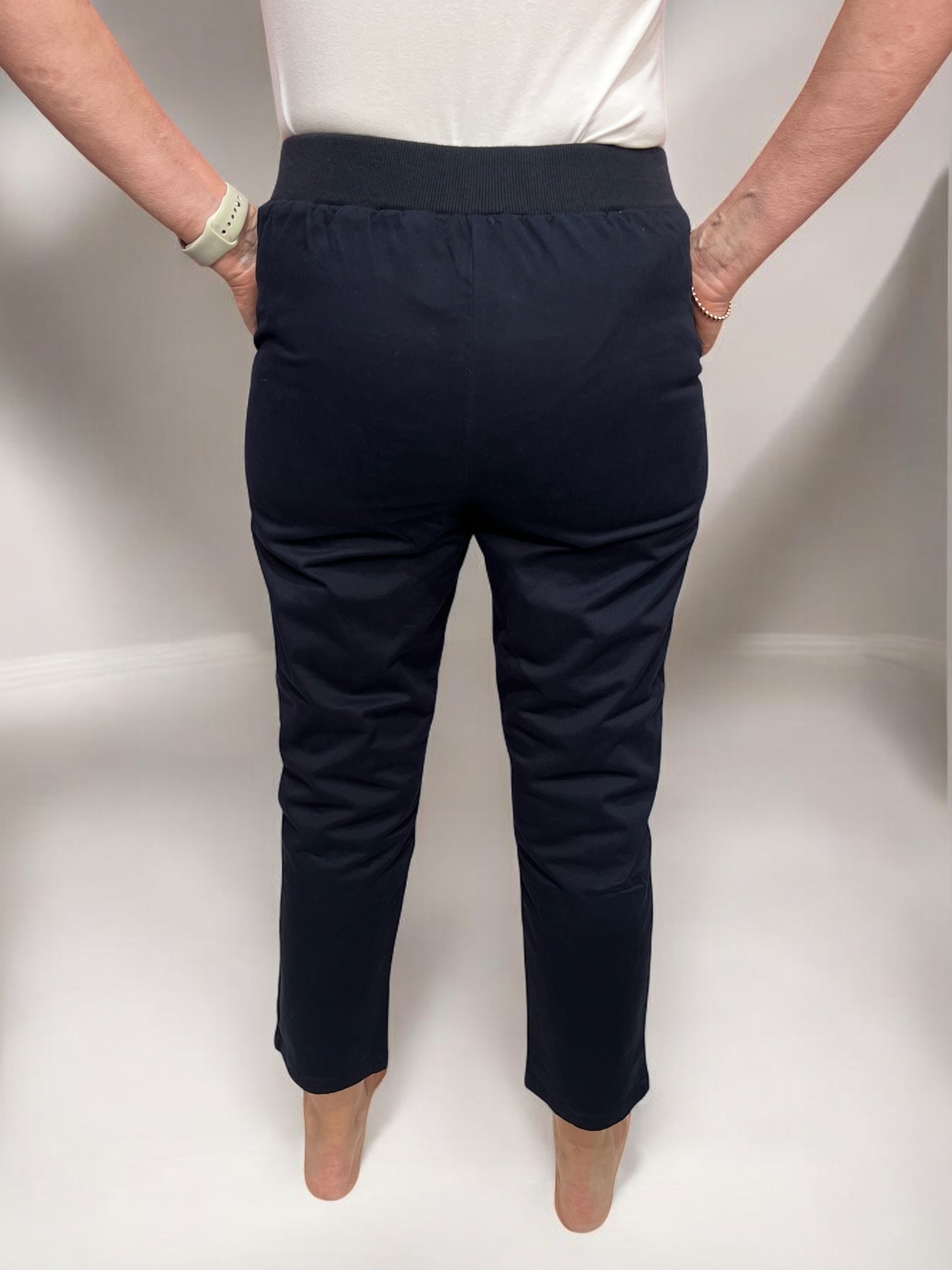 Goondiwindi Cotton Capri - Navy